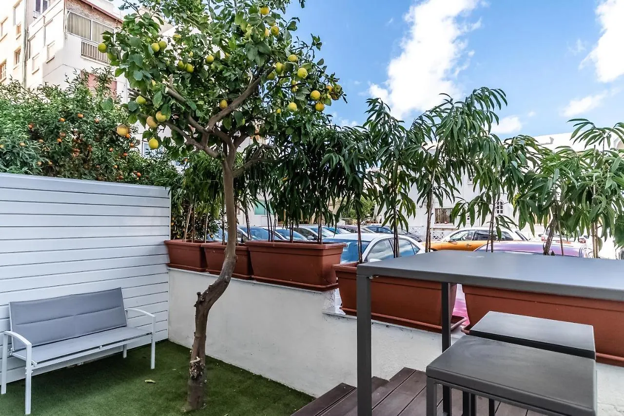 Modern Ground Floor Studio With A Beautiful Garden Larnaca