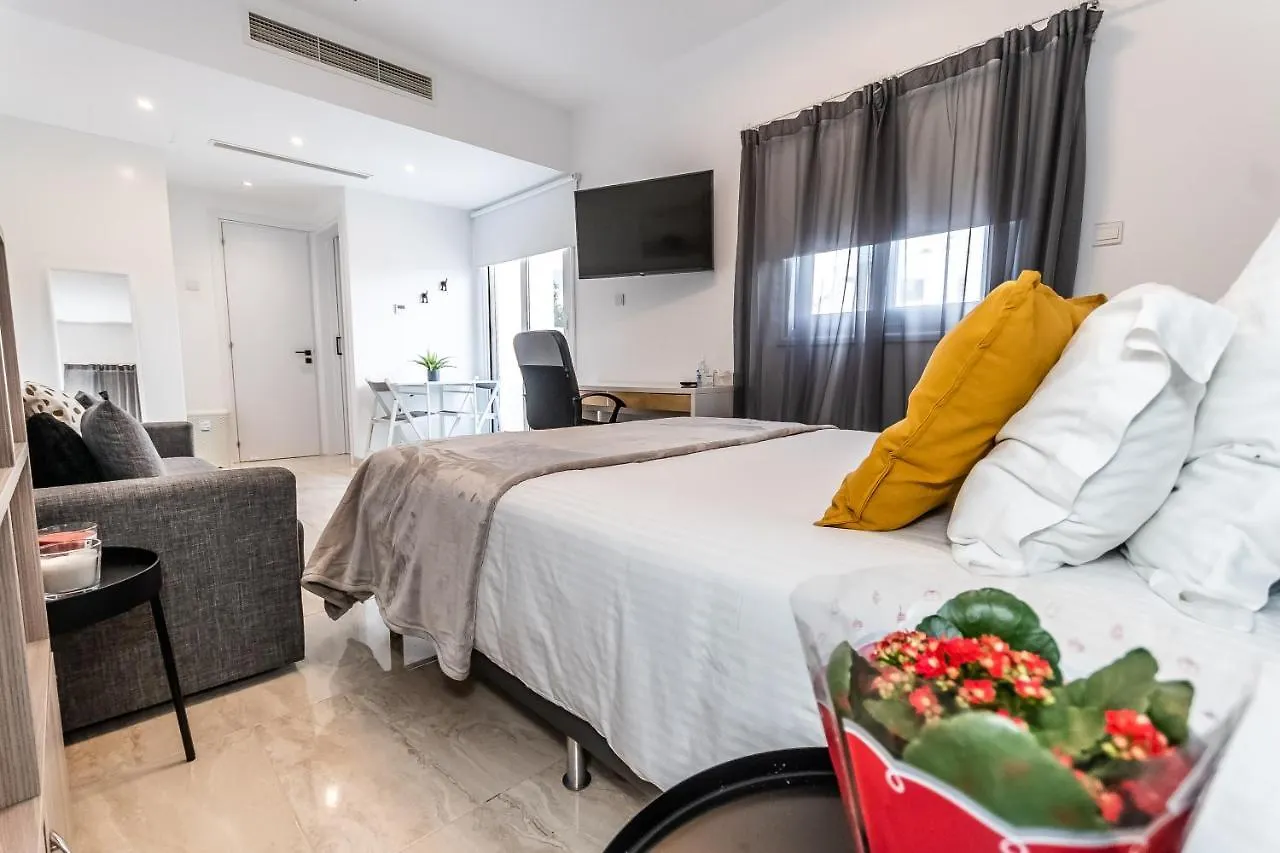 Modern Ground Floor Studio With A Beautiful Garden Larnaca 0*,  Chypre