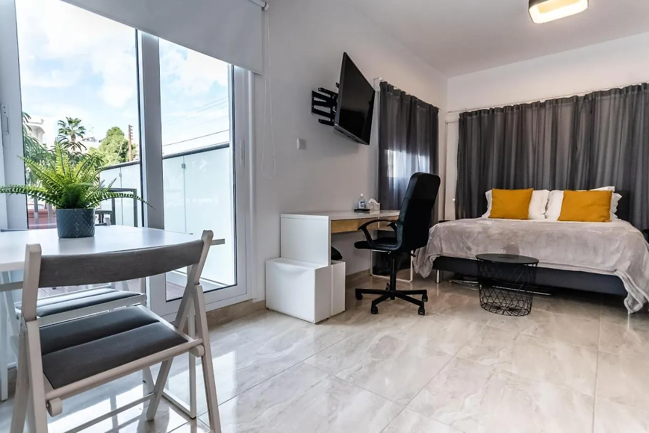 Modern Ground Floor Studio With A Beautiful Garden Larnaca 0*,  Chypre