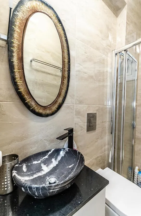 Appartement Modern Ground Floor Studio With A Beautiful Garden Larnaca